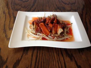 Roast Duck on Beansprouts with Barbecue Sauce