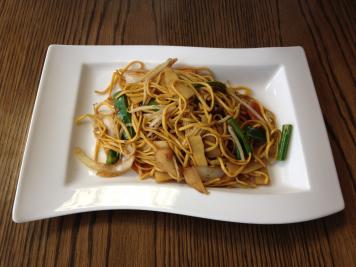 Mixed Vegetable Chow Mein